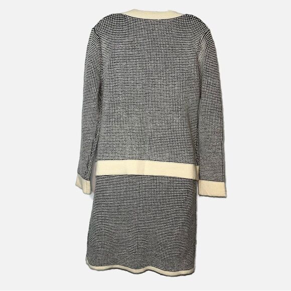 Sioni / Two piece Cardigan and Skirt Set - Picture 2 of 11